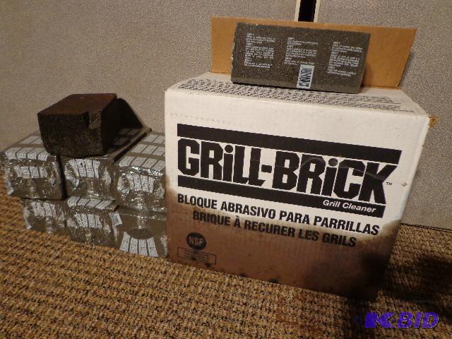 lot 76 image: Grill Brick Cleaners   22 pieces ...