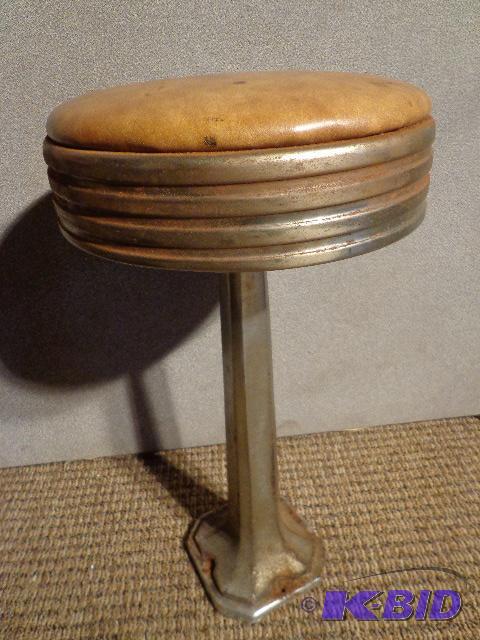 lot 82 image: Vintage Diner Stool   25" high  12"...