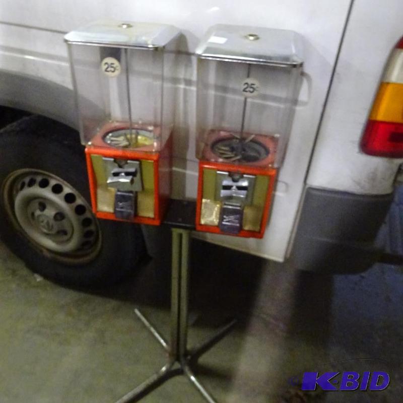 2 head bulk rack. No keys...
