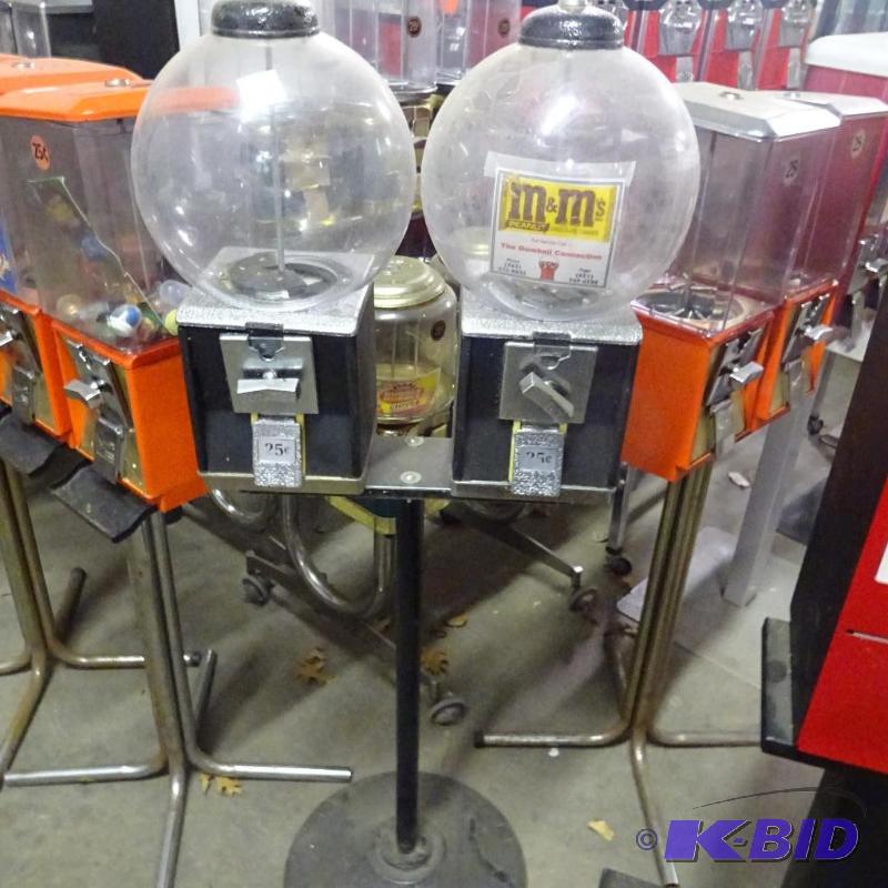 Vintage 2 bulk dispenser. No key...