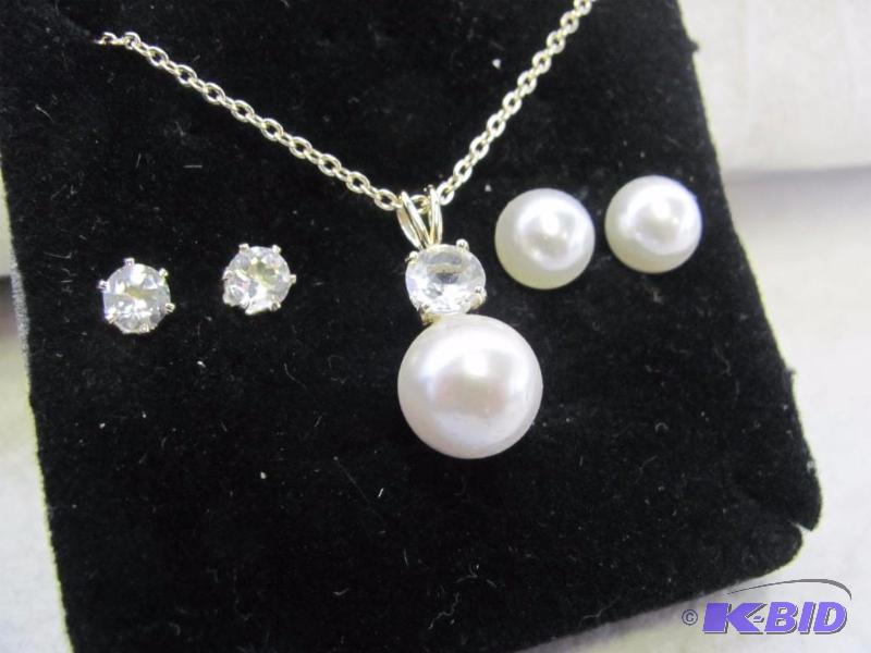 White Topaz & Pearl Set