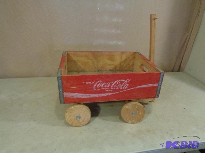lot 102 image: Wood Coca Cola Wagon....