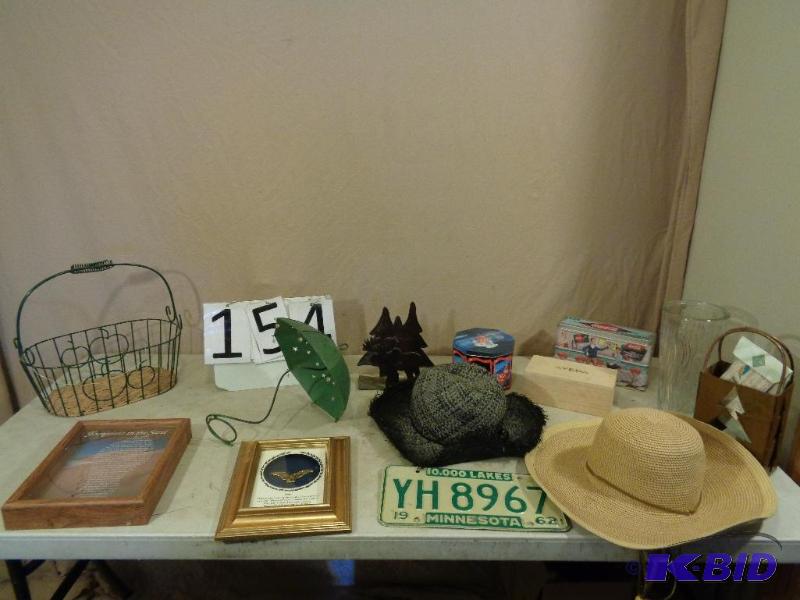 lot 154 image: Adorable Metal Umbrella Decoration, Basket, C...