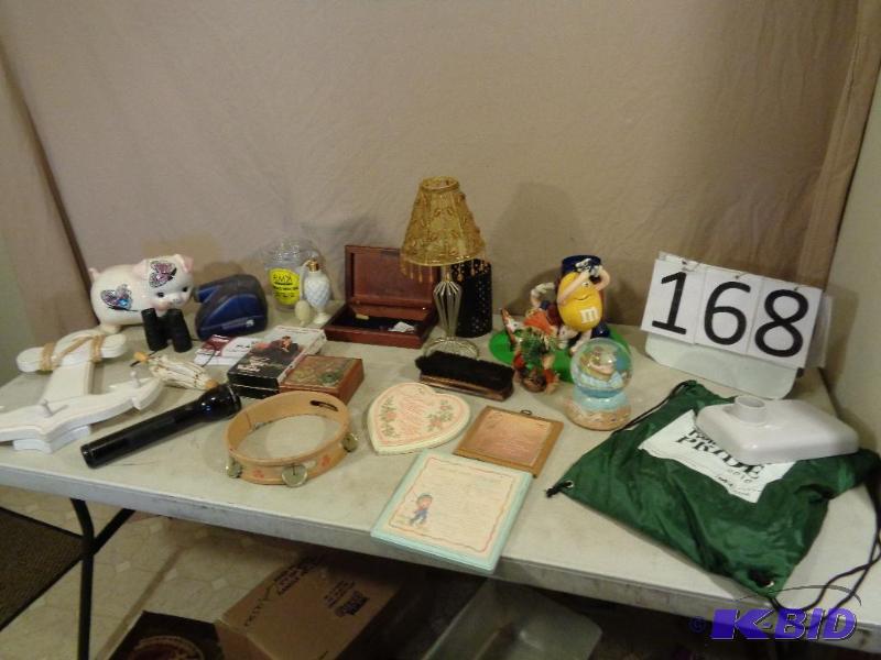 lot 168 image: Aura Crystals, Neat Hanging Anchor, Mag Lite,...