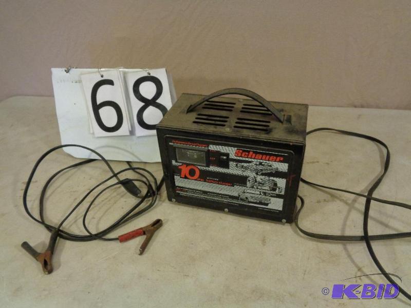 lot 68 image: Schauer&nbsp10 amp Battery Charger. 6 or 12 ...
