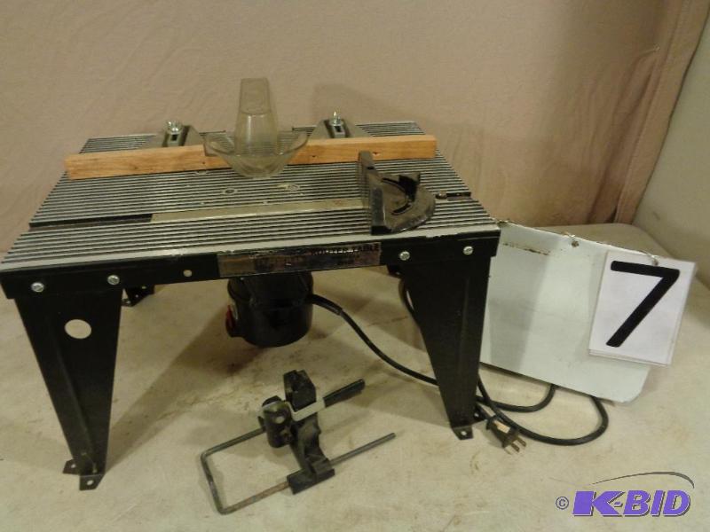 lot 7 image: Craftsman Router and Table. 1.5 Hp. Tested an...