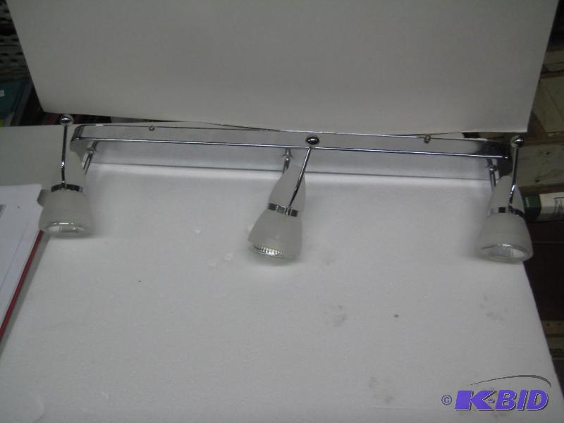 lot 13 image: New display model 3 halogen bulb spotlight. F...
