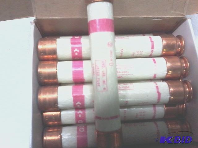lot 300 image: New quantity 9 Shawmut trionic fuse model TRS...