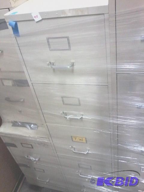 lot 415 image: Used 5 drawer filing cabinet, beige....