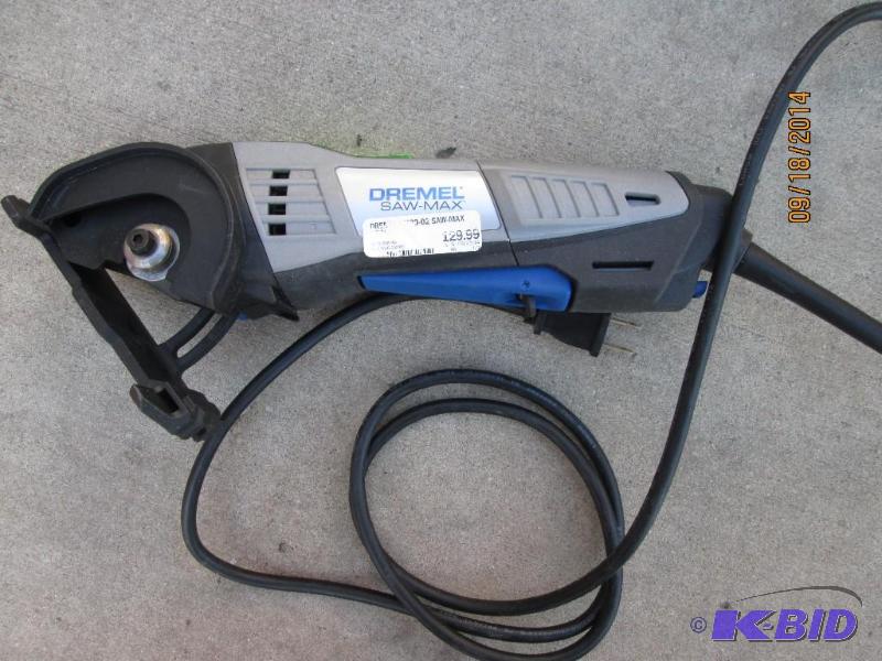 lot 1 image: Closeout Dremel Saw Max, tested, works like n...