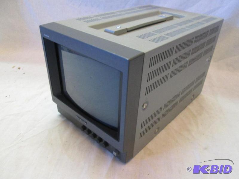 lot 113 image: Sony PVM8040 Sony Triniton color video monito...