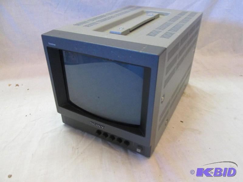 lot 114 image: Sony PVM8040 Sony Triniton color video monito...