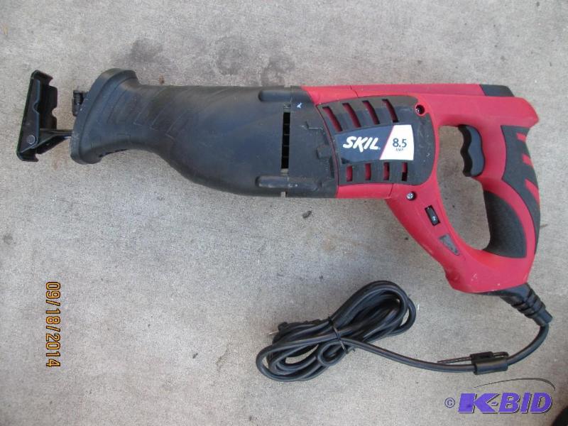 lot 13 image: Skill reciprocating saw, runs, see all photos...