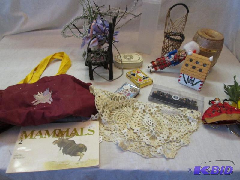 lot 130 image: lot of vintage household dcor and kitchen wea...