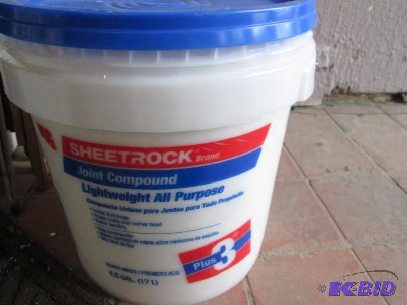 lot 132 image: Nearly full container of well stored drywall ...