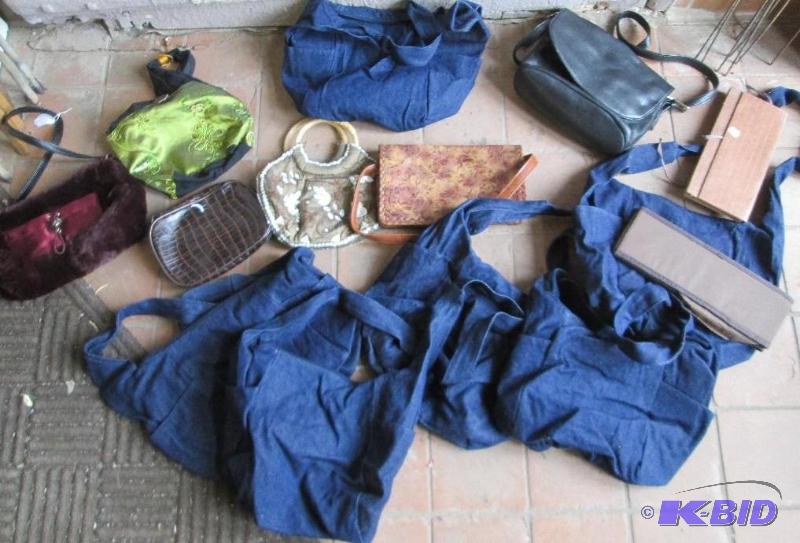 lot 161 image: Lot of assorted purses and bags...