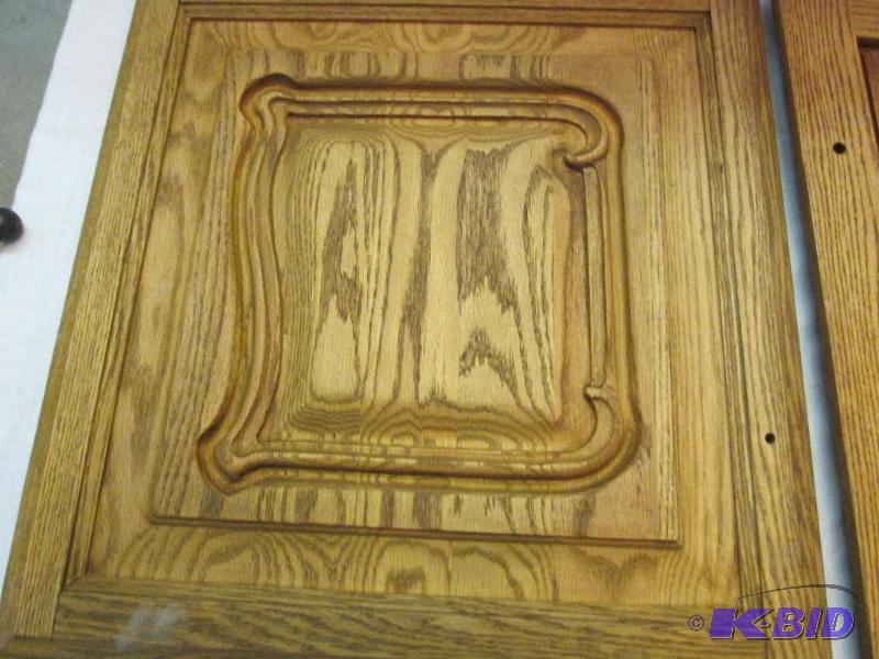lot 173 image: lot of 3 matching cupboard doors 19 x 20...