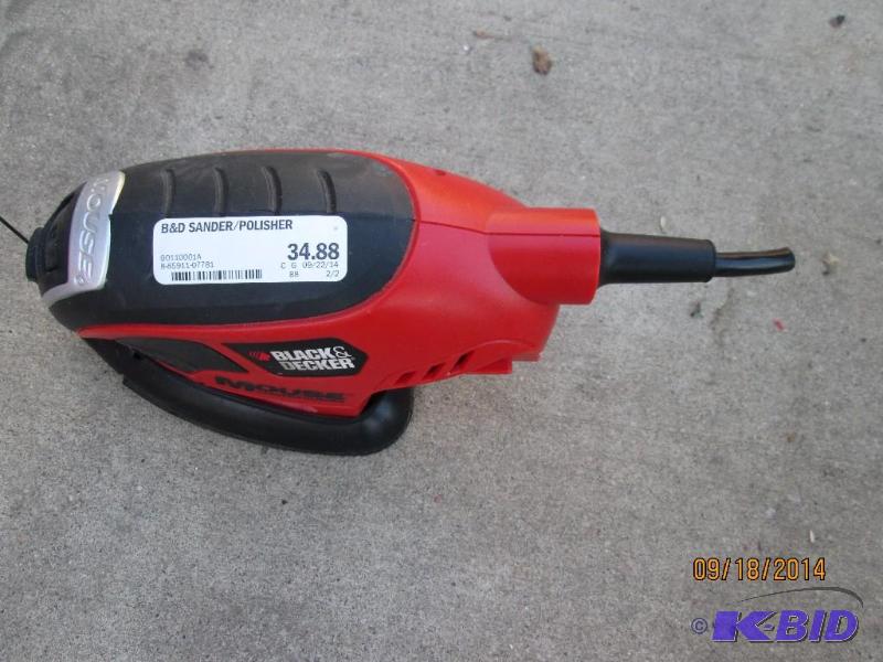 lot 22 image: Black And Decker Mouse hand sander, cord is c...
