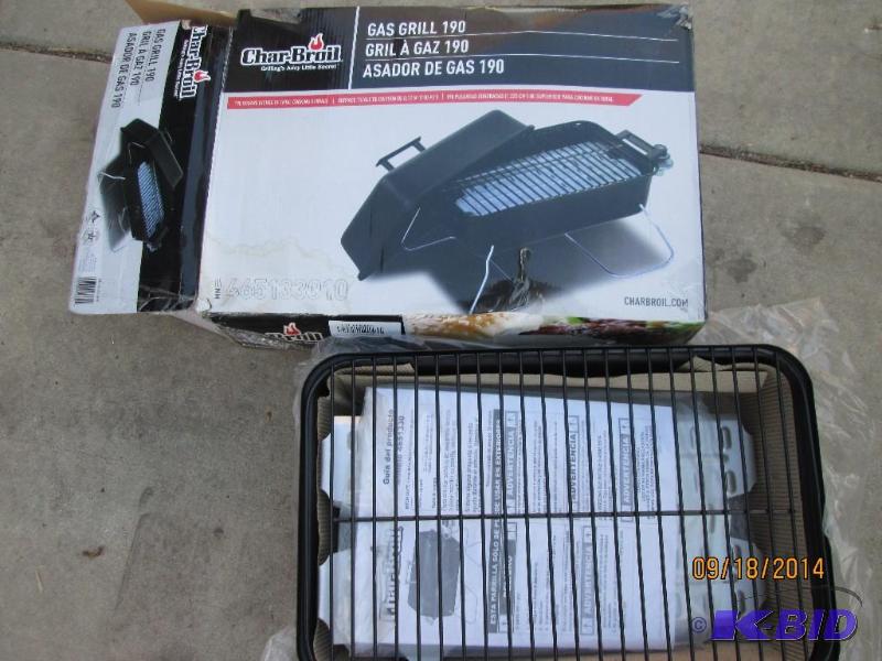 lot 24 image: Charbroil portable gas grill...