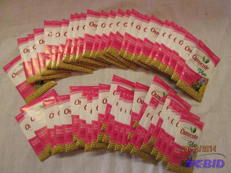 lot 51 image: Lot of 50 Packets of Osmocote Plus - Indoor O...