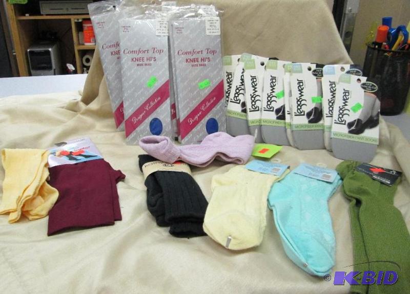 lot 53 image: Comfort top Knee His wide band knee hi royal...