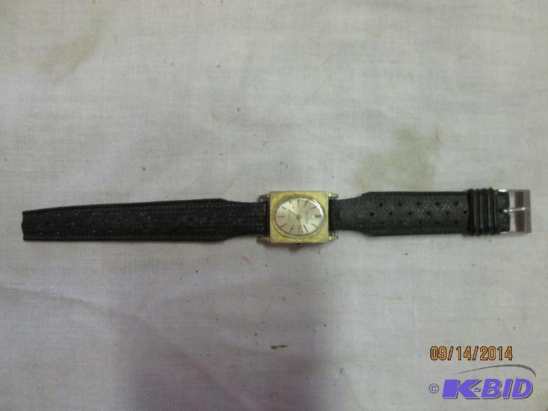 lot 75 image: Ladies Roland watch...