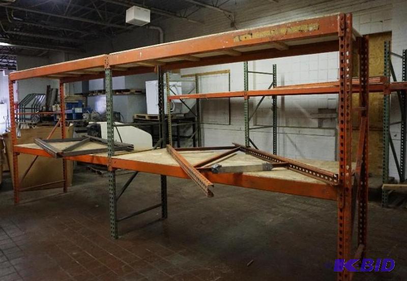 lot 106 image: Lot of Warehouse Pallet Racking Includes 5 - ...