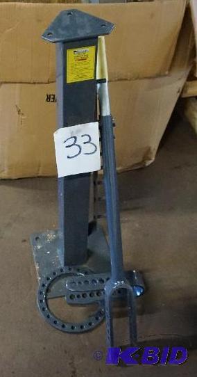 lot 33 image: Pittsburgh Brand Model 31980 Compact Rod and ...