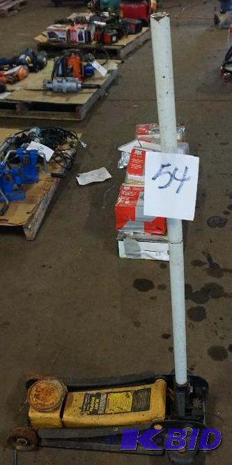 lot 54 image: Central Hydraulics 3 Ton Hydraulic Floor Jack...