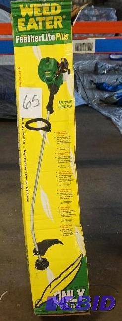 lot 65 image: Weed Eater Brand Featherlite Plus Weed Trimme...