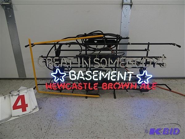 lot 4 image: New Castle Beer Neon