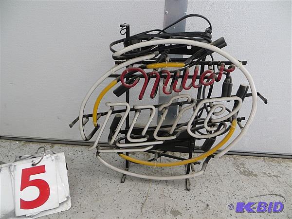lot 5 image: Miller Lite Beer Sign