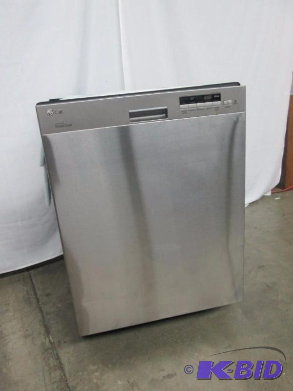 LG SEMI-INTEGRATED DISHWASHER WITH FLEXIBLE EASYRACK SYSTEM