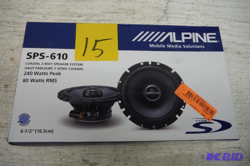 lot 15 image: Alpine SPS-610 6- 2-Way Car Speakers