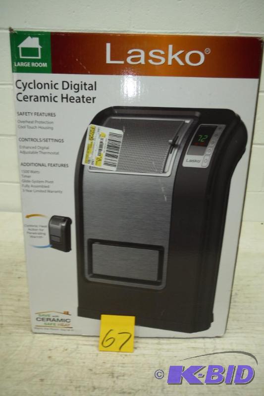 lot 67 image: Lasko Cyclonic Digital Ceramic Heater