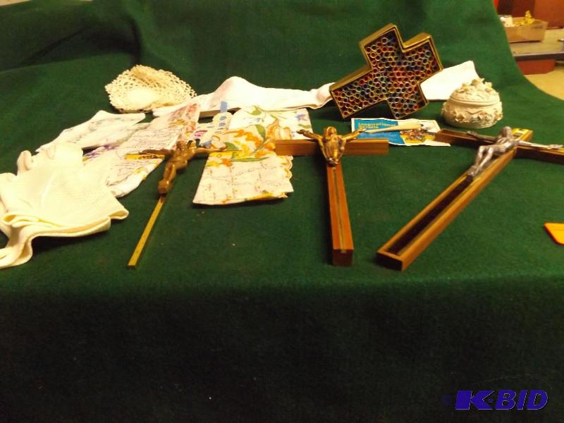 lot 13 image: Crosses, white gloves, hankies...