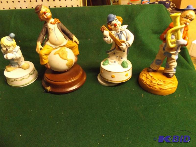 lot 162 image: Clown Music Boxes...