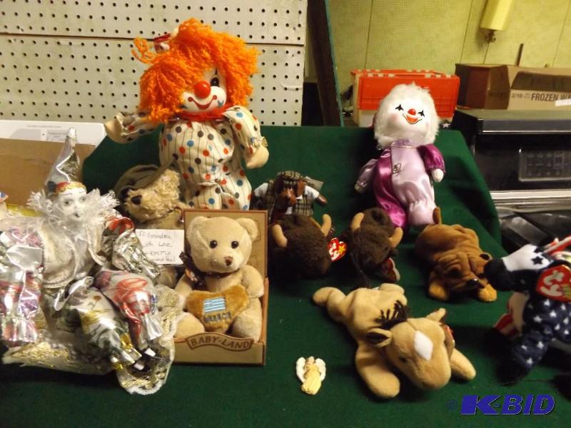 lot 165 image: stuffed toys, clowns, TY, bears...