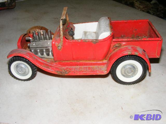 lot 185 image: Nylint metal car...