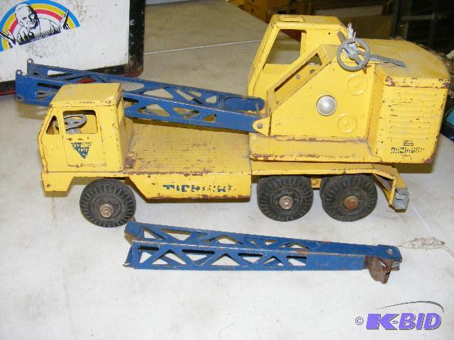 lot 188 image: Ny-Lint Toys Boom truck...