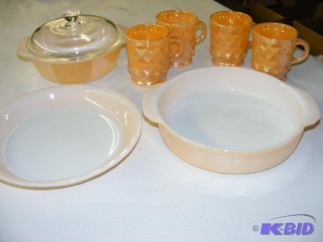 lot 224 image: set of 4 coffee mugs, Anchor Hocking pie plat...