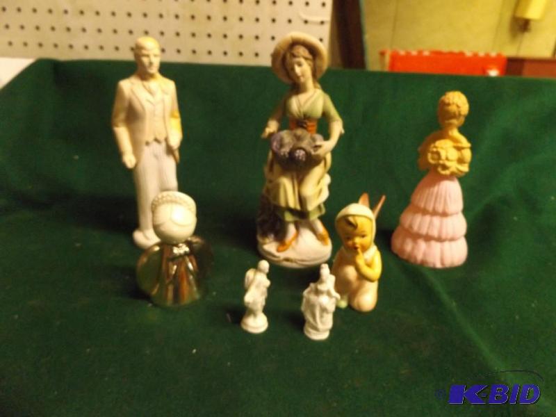 lot 60 image: lot of Decorative figurines...