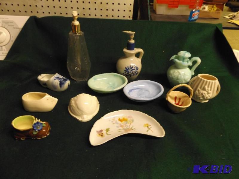 lot 61 image: lot of Decorative items, Avon soap dishes and...