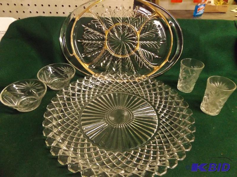 lot 73 image: Glassware serving dishes, two glasses...