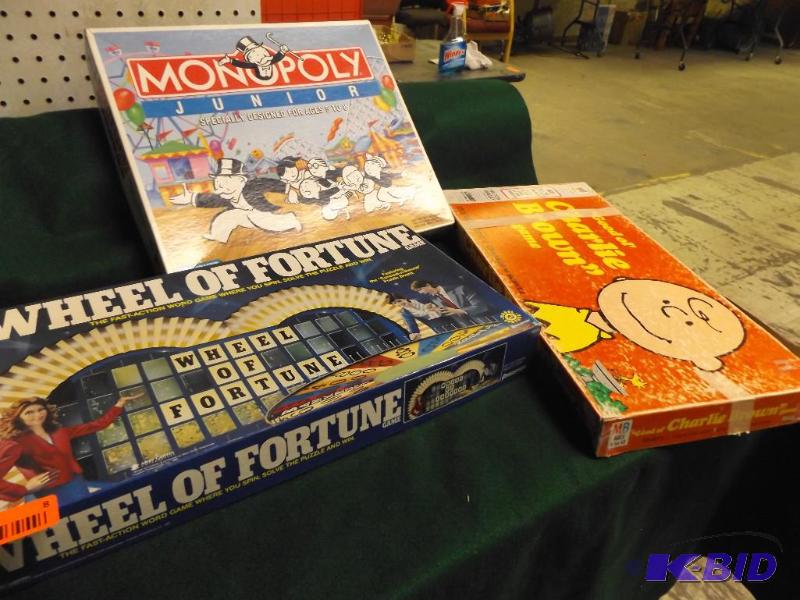 lot 8 image: Wheel of Fortune, Monopoly Jr, Charlie Brown ...