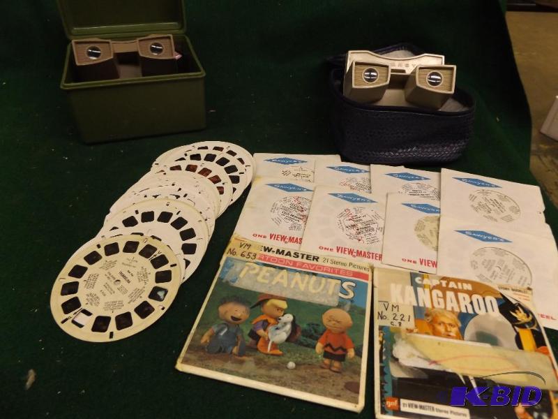 lot 90 image: 2 View Masters and disks of Captain Kangaroo ...