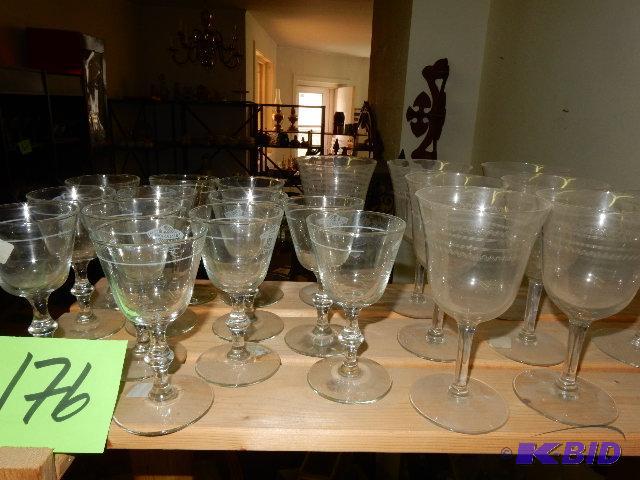 12 Black Hawks Hotels Company, Crystal Water Glasses