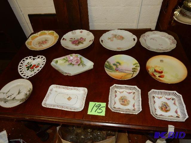 12 Decorative Plates