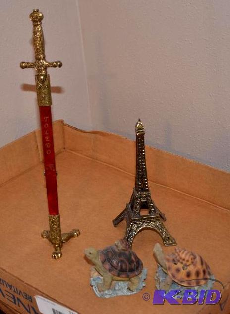lot 113 image: Letter opener, Eiffel Tower - 7" , 2 tur...