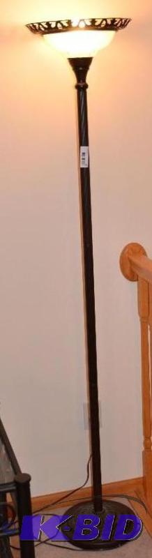 lot 13 image: Metal Black floor lamp. 69x13 lots 12 & 1...